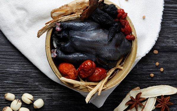 Grilled-black-chicken-Sapa-Vietnam-1